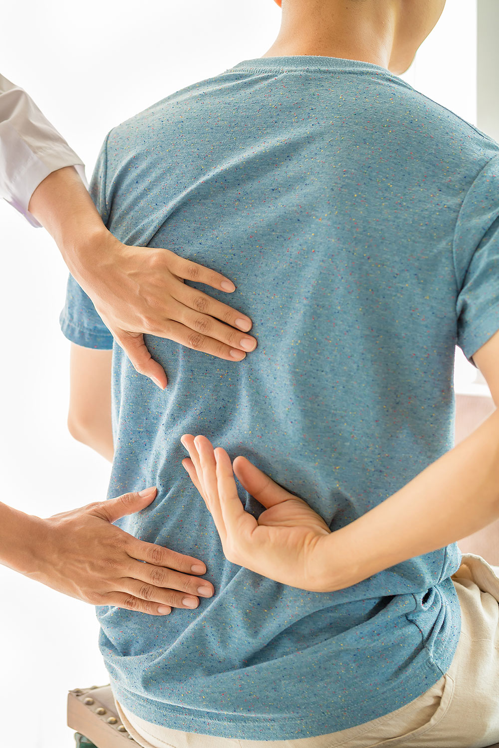 chiropractor back pain 