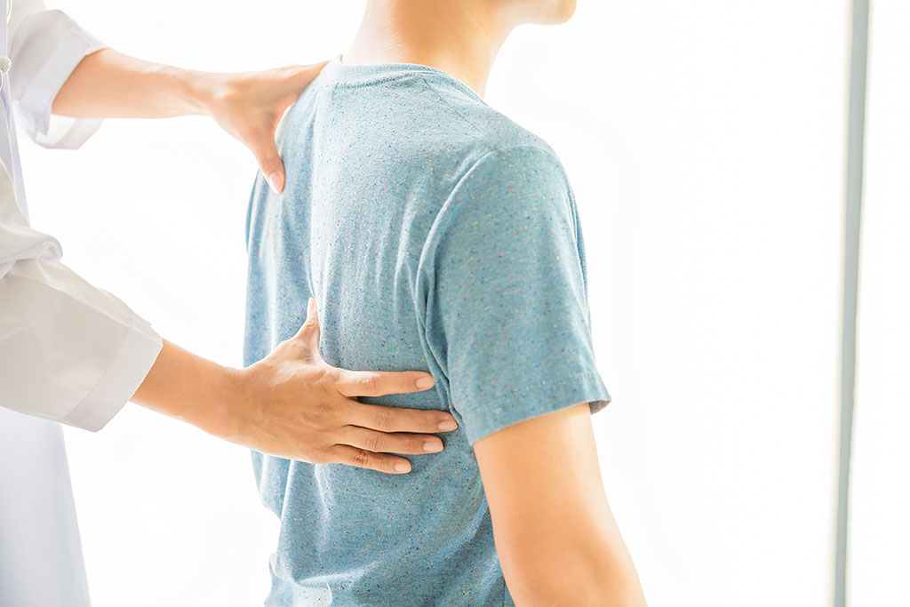 chiropractor back pain 